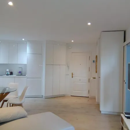 Faro Puerto Эстепона