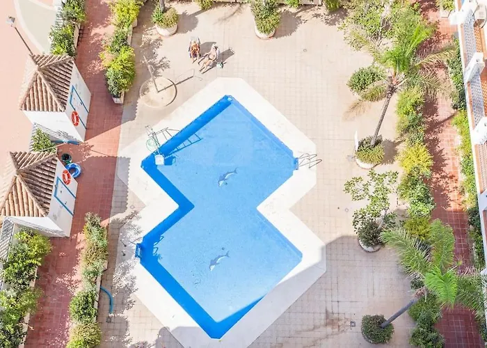 Faro Puerto * Estepona